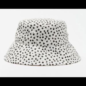 Urban Outfitters Posey Printed Bucket Hat